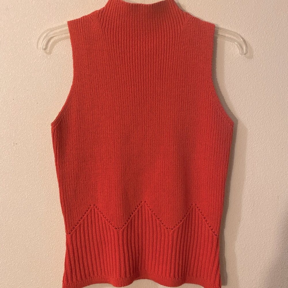 Vintage sleeveless sweater tank